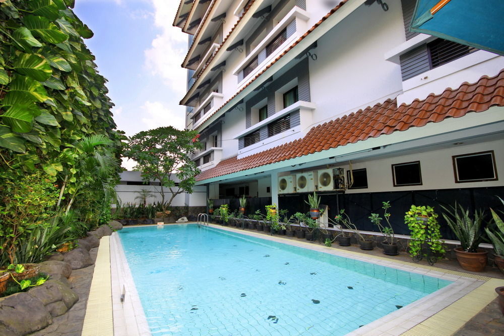 Cipta 2 Hotel Jakarta Exterior photo